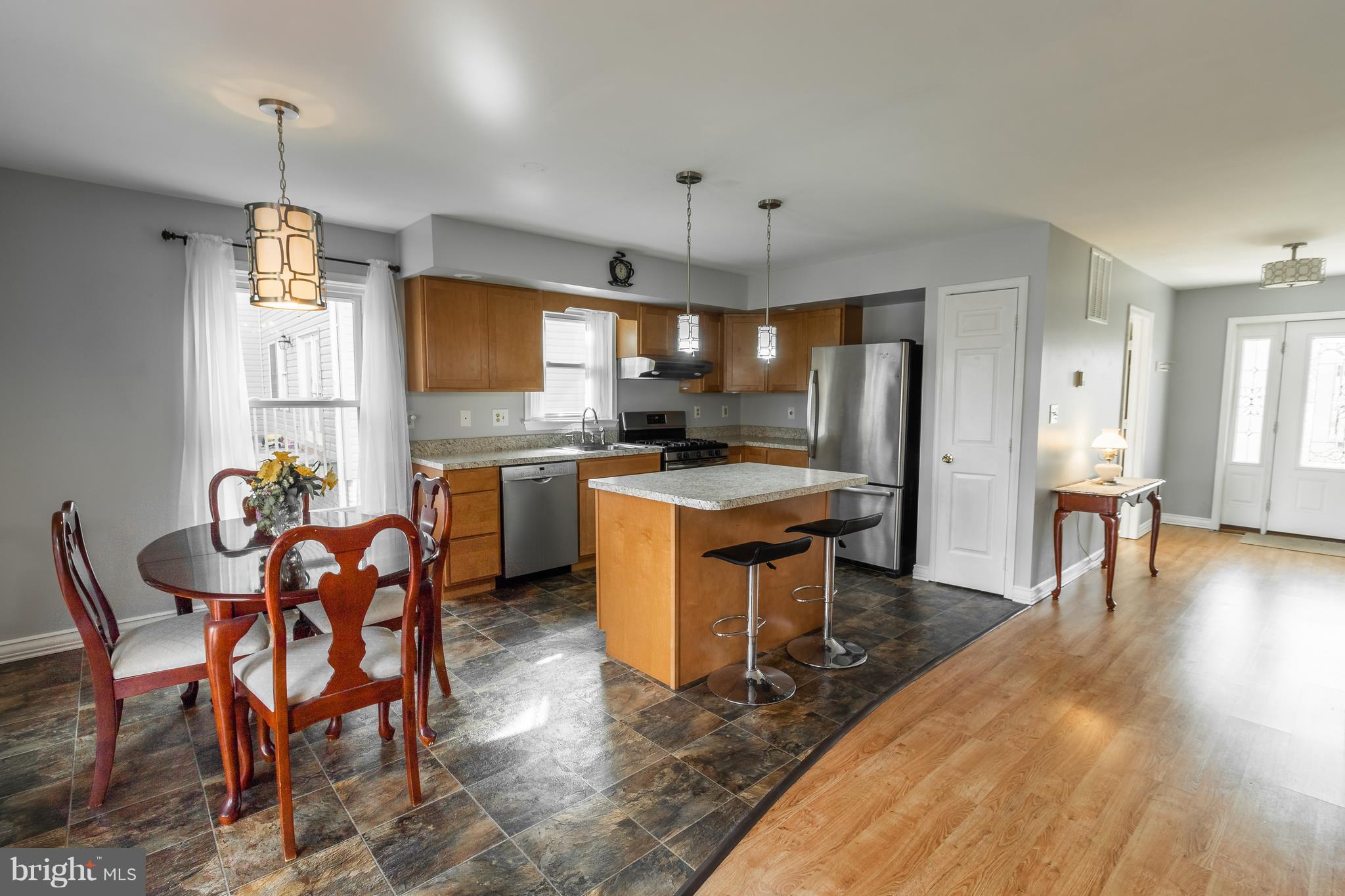 213 Antietam Road Baltimore, MD 21221 - Photo 3 of 50