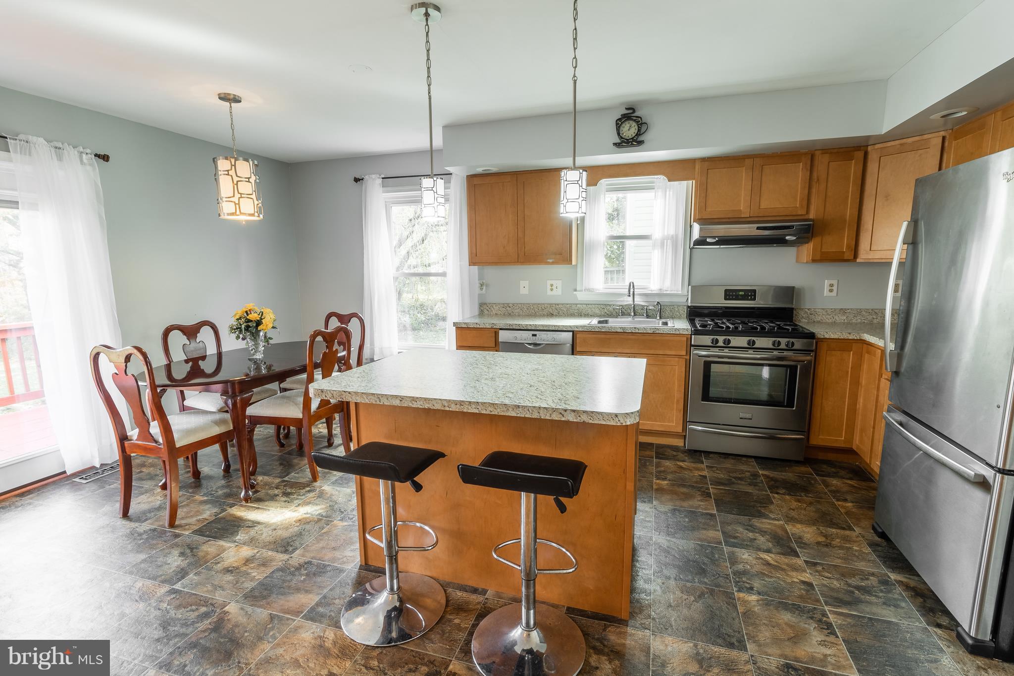 213 Antietam Road Baltimore, MD 21221 - Photo 8 of 50