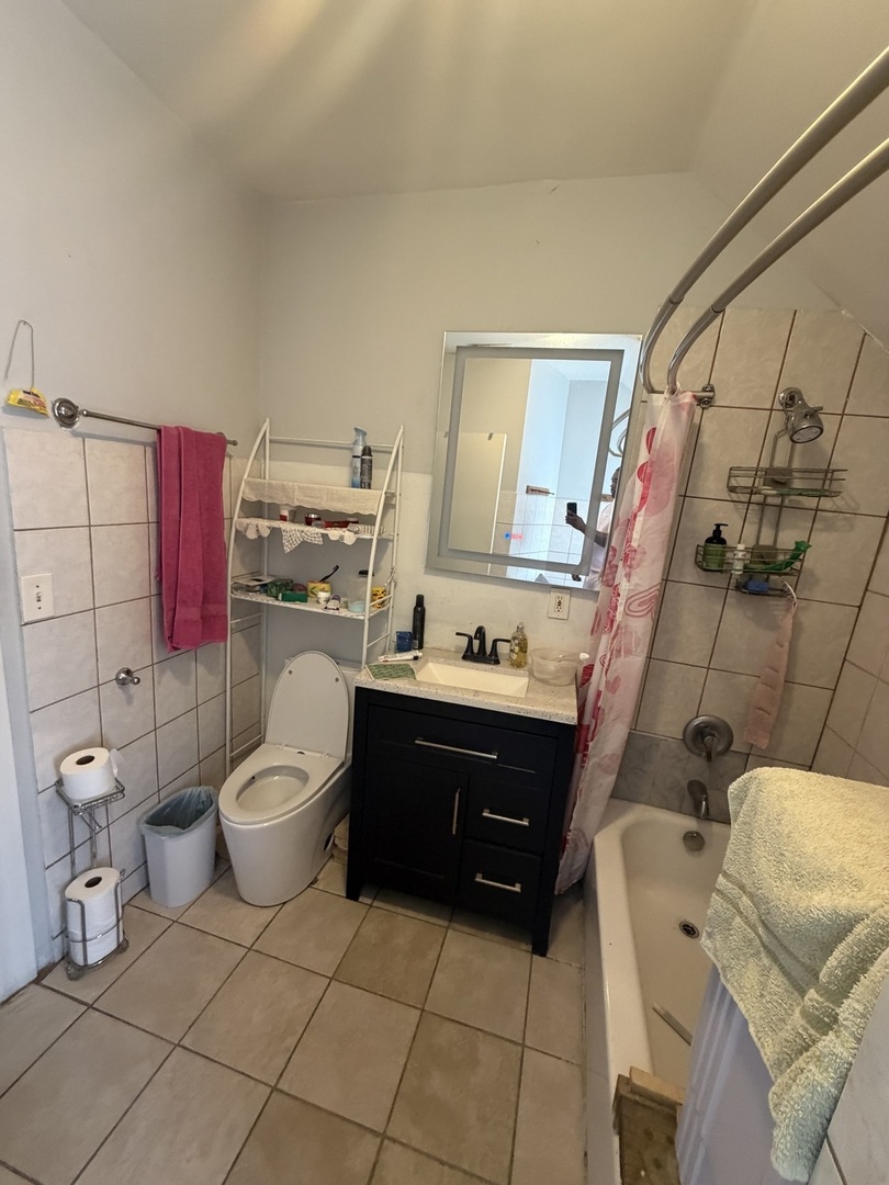 7009 South Perry Avenue Chicago, IL 60621 - Photo 10 of 21 Gallery Image 10