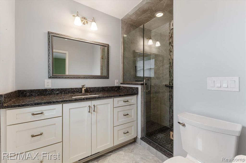 754 Shelden Road Grosse Pointe Shores, MI 48236 - Photo 26 of 44