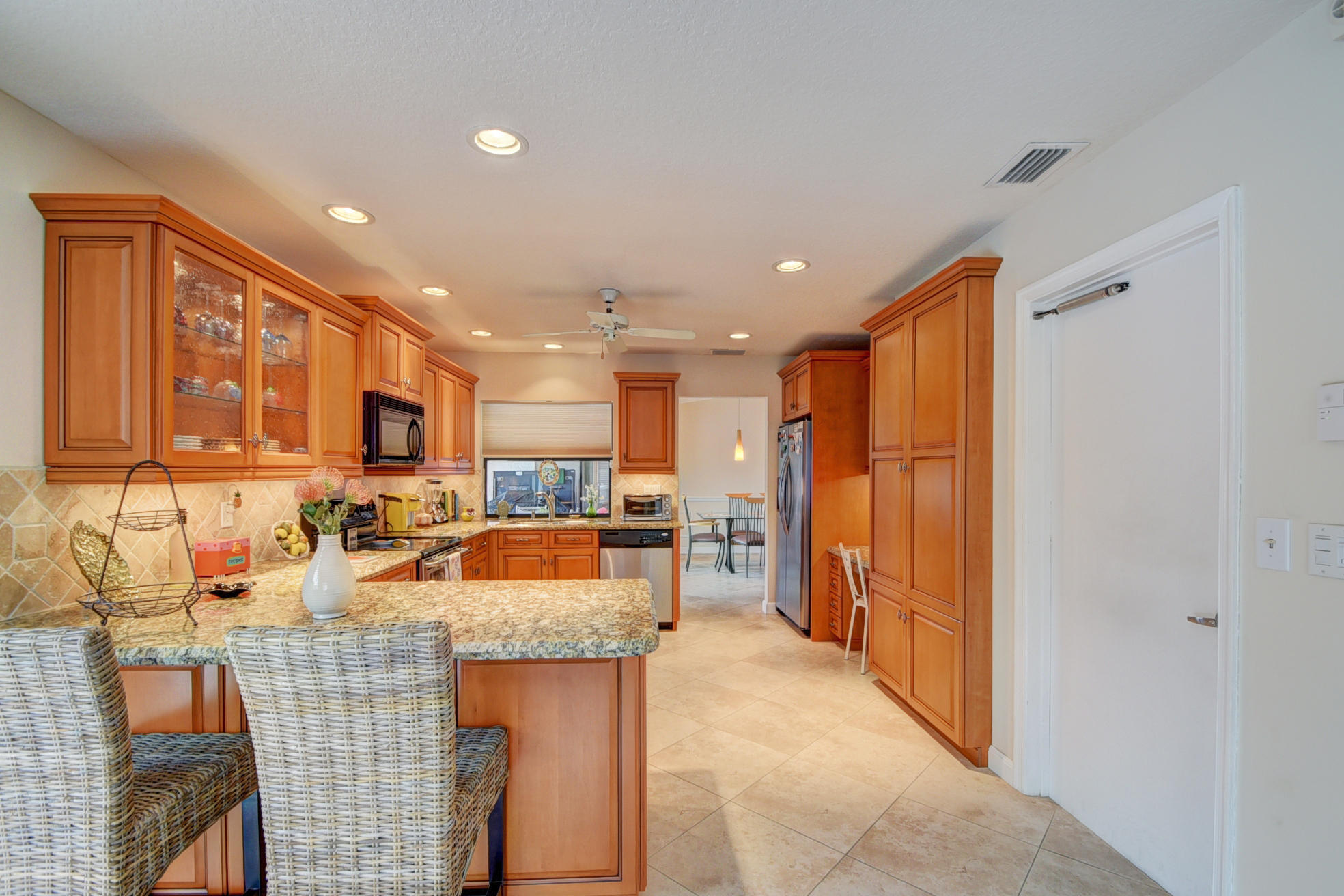 22711 Southwest 9th Street Boca Raton, FL 33433 - Photo 5 of 20 DSC_7871_2_3_4_5