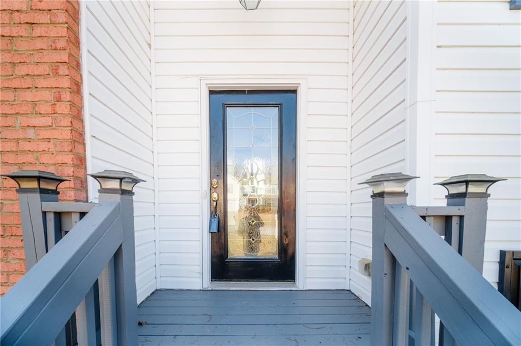 452 Crested View Drive Loganville, GA 30052 - Photo 3 of 51