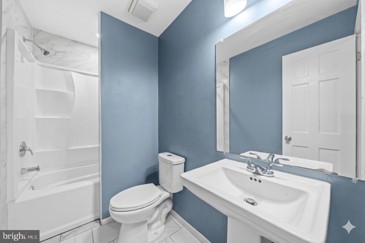 1801 Springvale Court Accokeek, MD 20607 - Photo 26 of 69 First Floor Full Bath