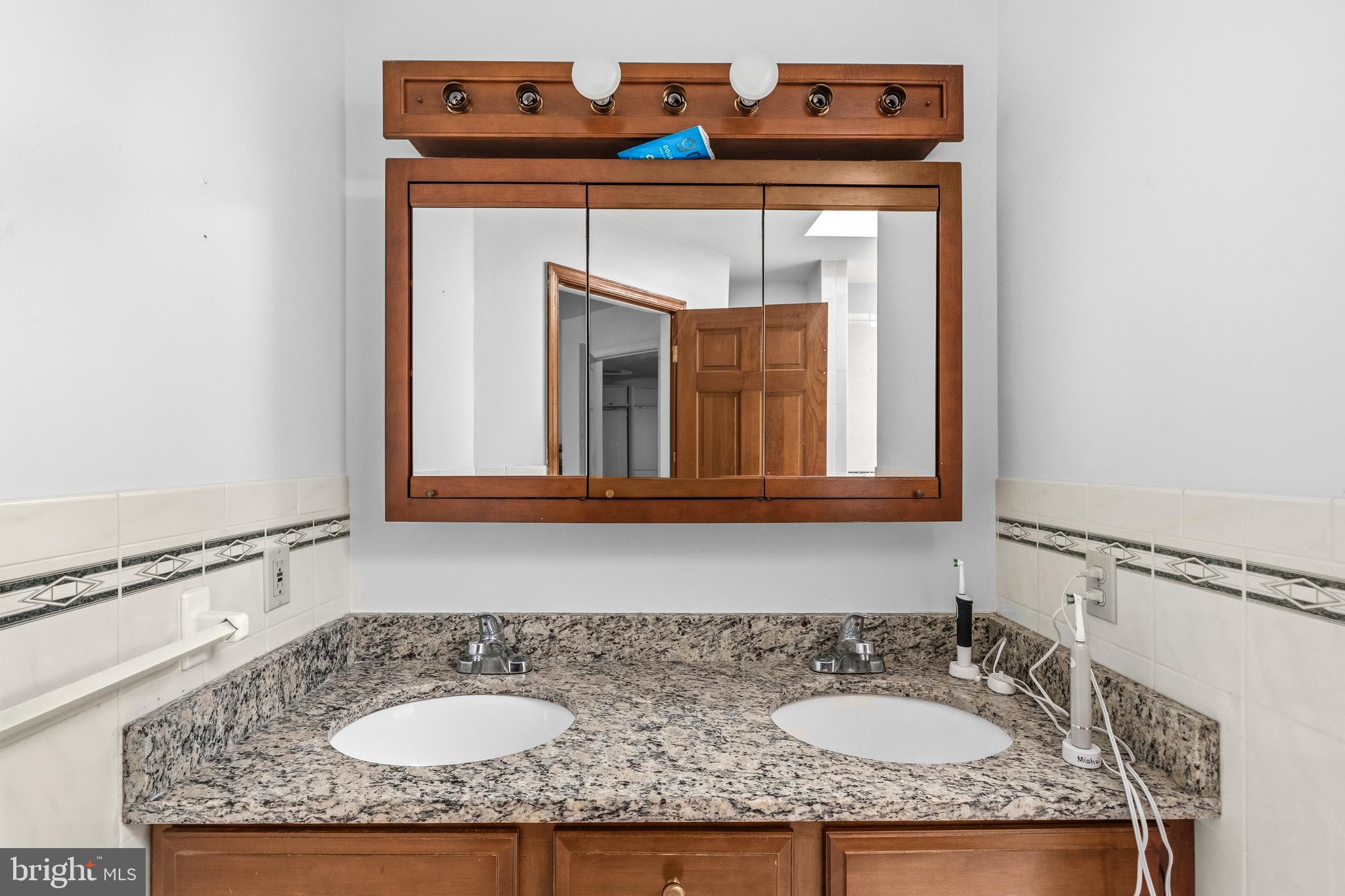 1801 Springvale Court Accokeek, MD 20607 - Photo 43 of 90 Primary Bathroom