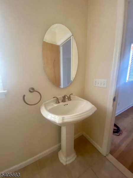 215 Boulevard Pequannock, NJ 07444 - Photo 13 of 22