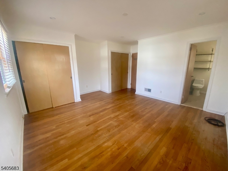 215 Boulevard Pequannock, NJ 07444 - Photo 15 of 22