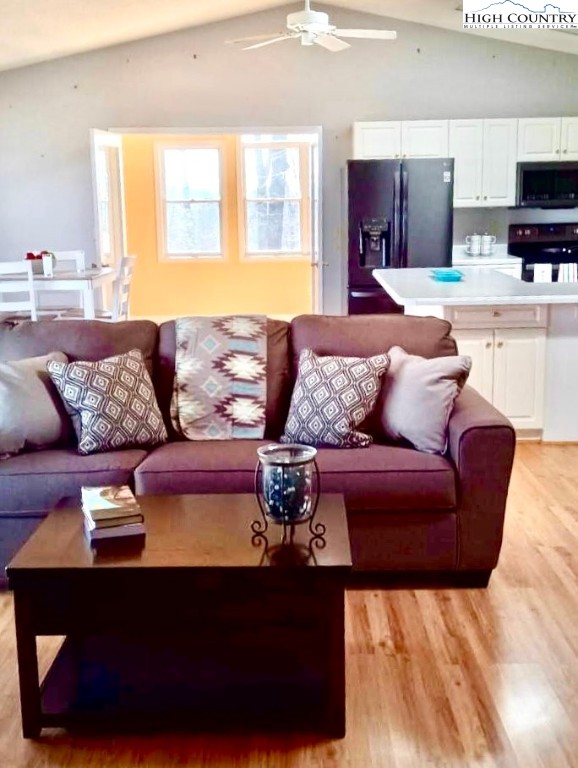 134 Galax Loop Newland, NC 28657 - Photo 5 of 50