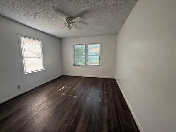 $1,695 | 1557 Sycamore Street, Abilene, TX 79602