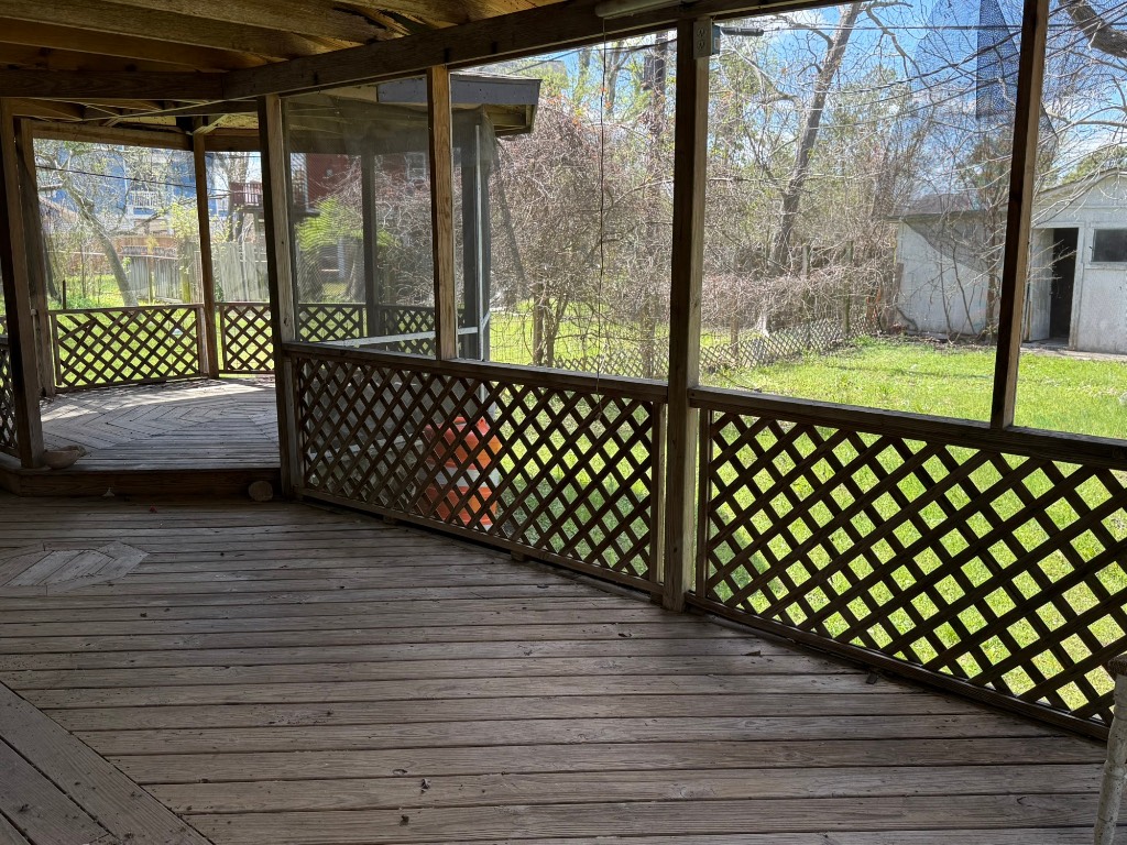3122 Hamilton Street La Porte, TX 77571 - Photo 16 of 20 a view of a black gate