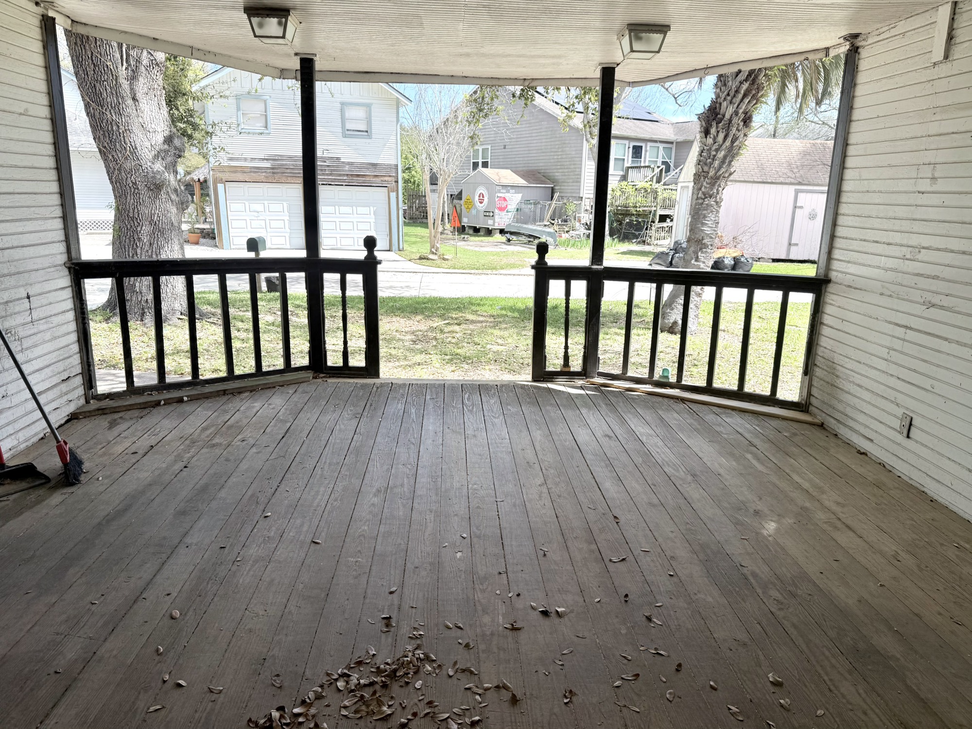3122 Hamilton Street La Porte, TX 77571 - Photo 6 of 20 a view of a porch with wooden floor
