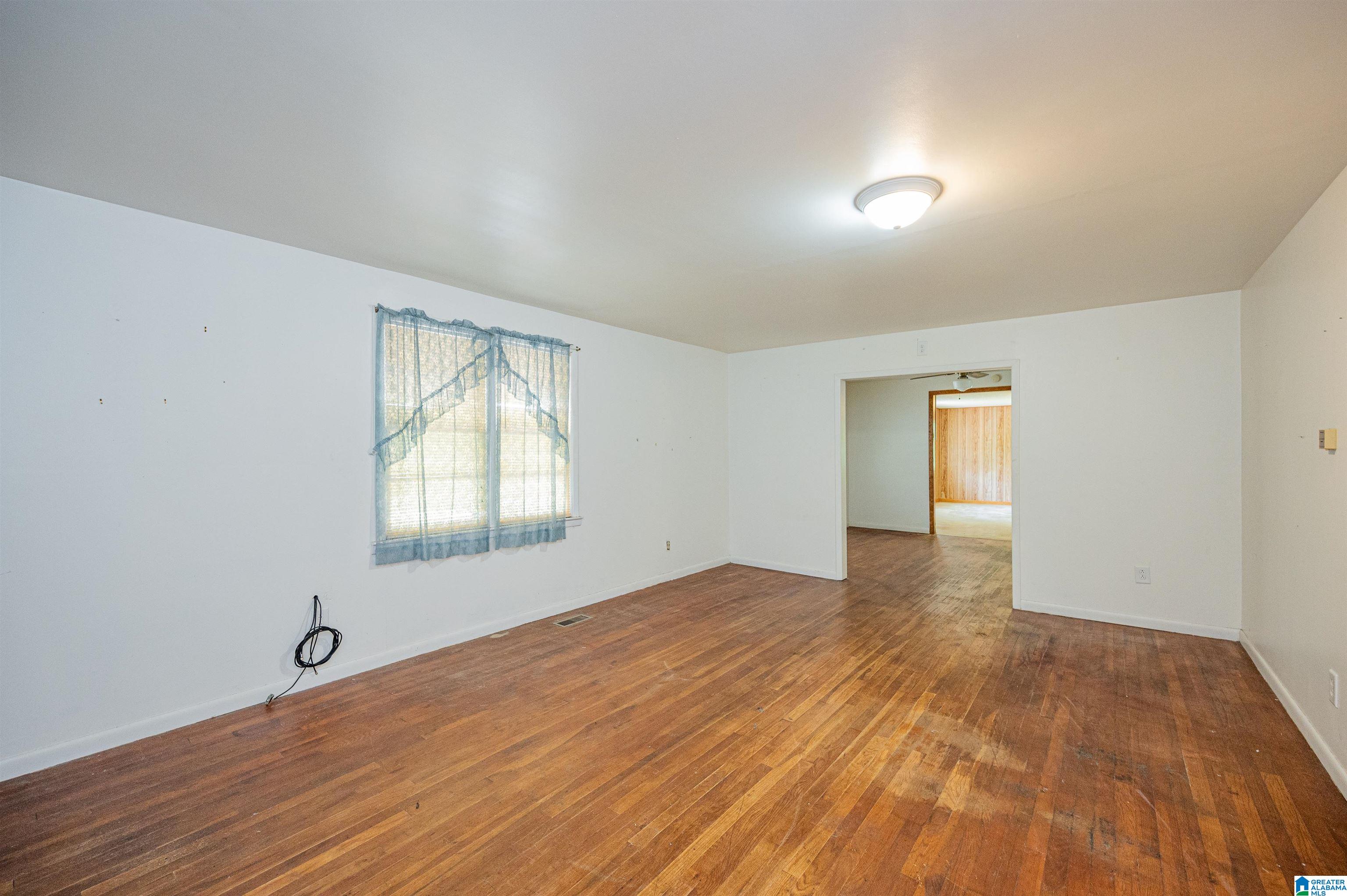 2484 Lively Road Adamsville, AL 35005 - Photo 8 of 50