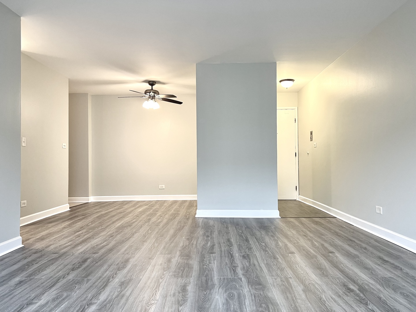 8232 Niles Center Road, Unit 207 Skokie, IL 60077 - Photo 2 of 11