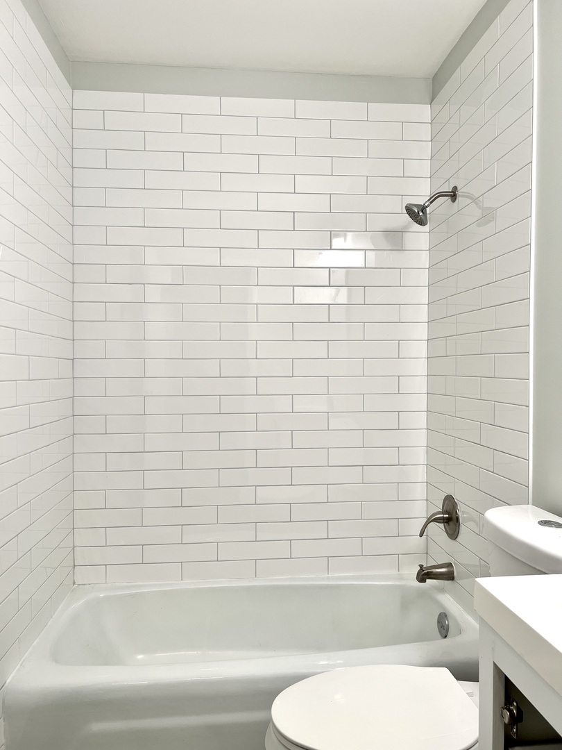 8232 Niles Center Road, Unit 207 Skokie, IL 60077 - Photo 9 of 11