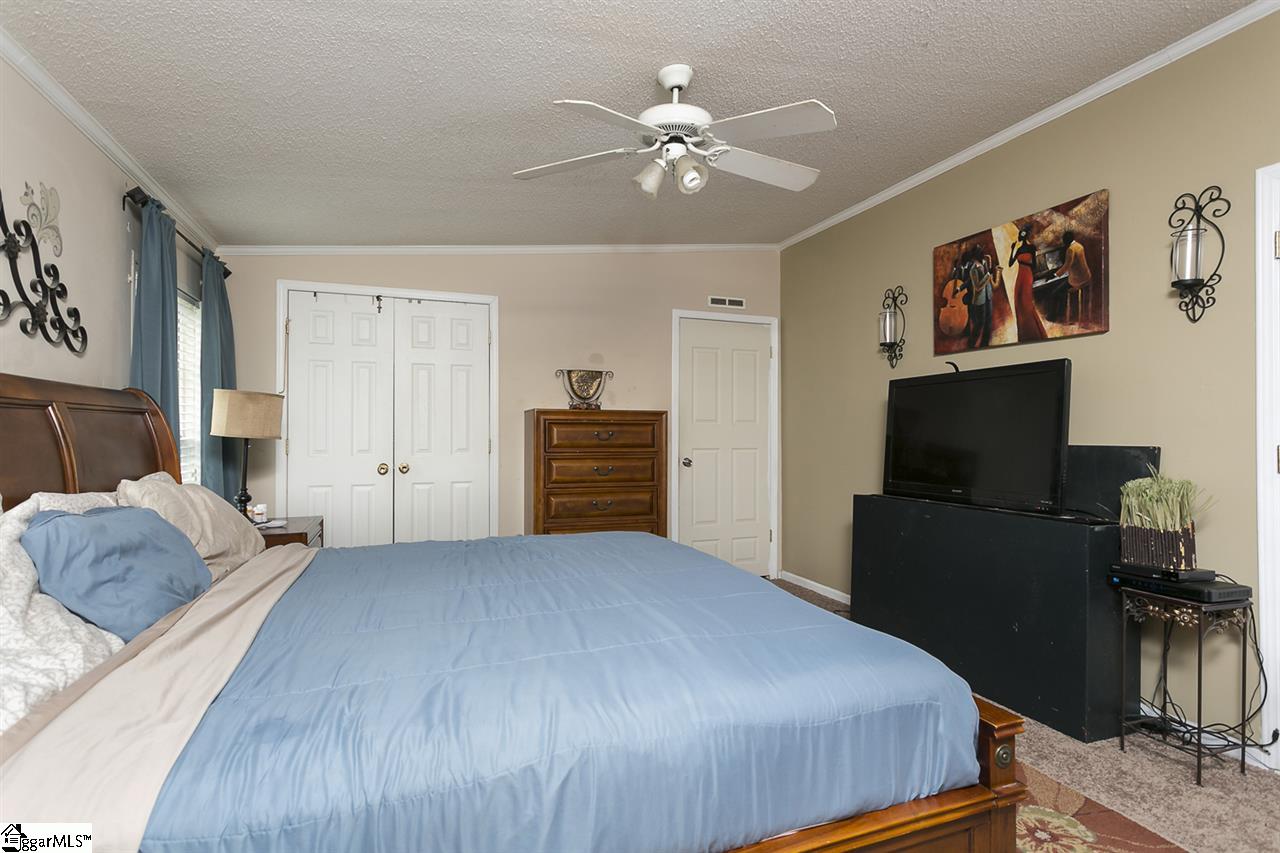 2033 Reedy Fork Road Pelzer, SC 29669 - Photo 14 of 32