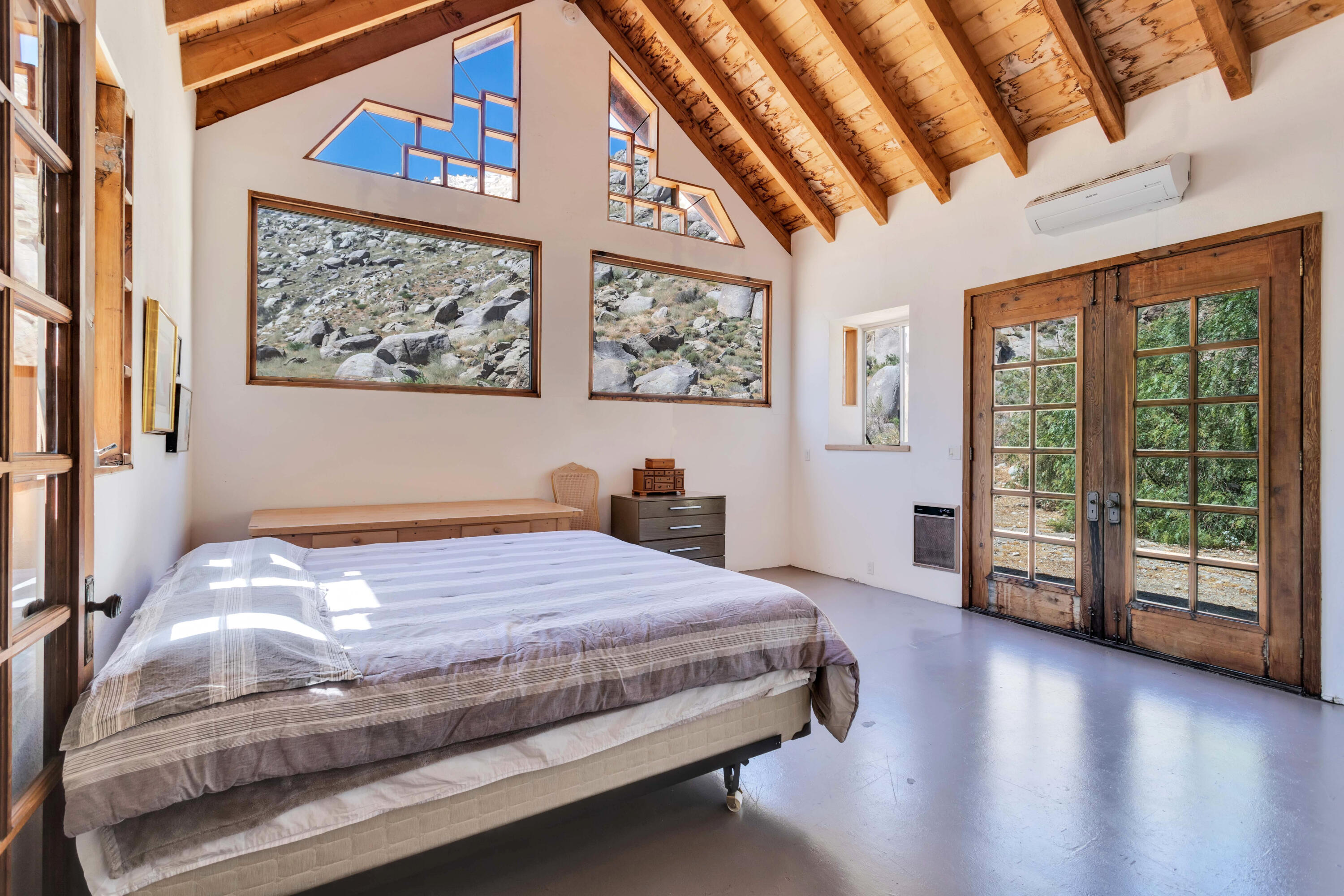15981 Snowcreek Canyon Road Whitewater, CA 92282 - Photo 17 of 62 Primary Bedroom