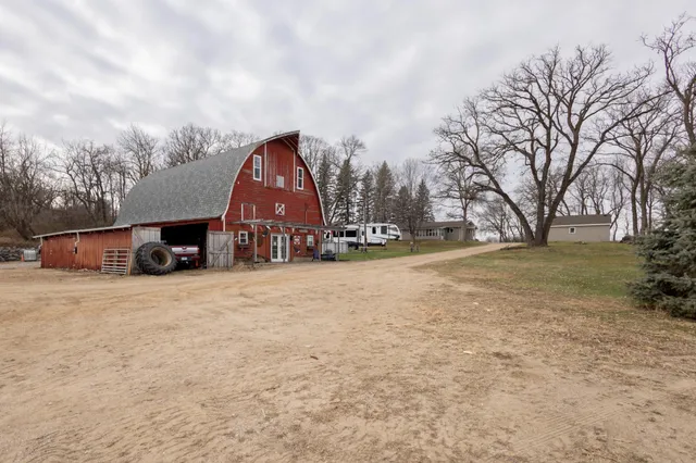 $334,900 | 20468 Appaloosa Road, Pelican Rapids, MN 56572