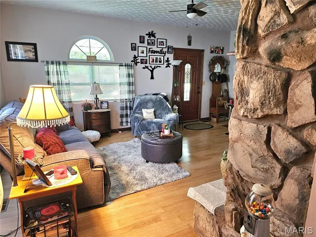 $177,000 | 521 Cherry Street, Tilden, IL 62292