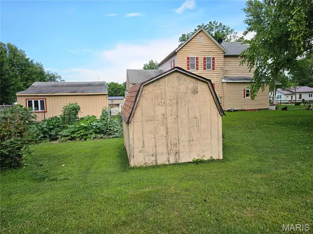 $177,000 | 521 Cherry Street, Tilden, IL 62292