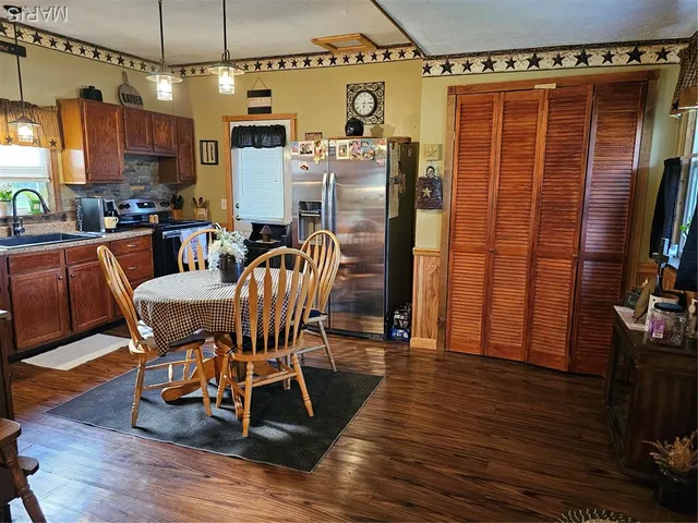 $177,000 | 521 Cherry Street, Tilden, IL 62292