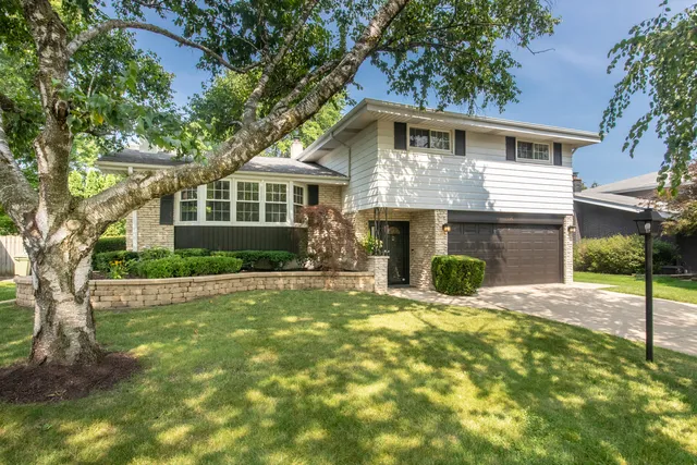 $569,000 | 1008 North Newberry Lane, Arlington Heights, IL 60004