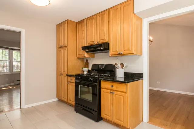 $569,000 | 1008 North Newberry Lane, Arlington Heights, IL 60004