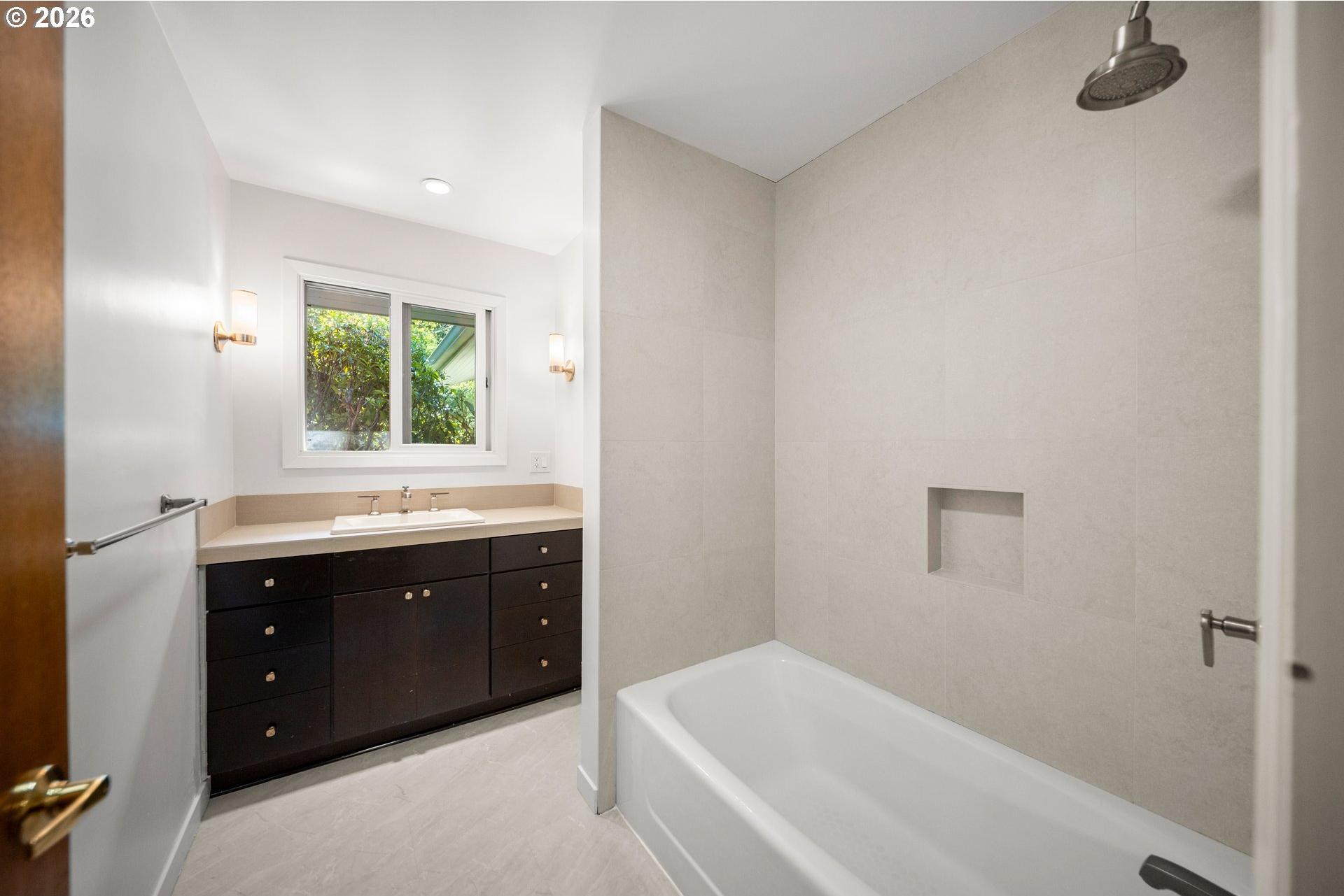 6960 Southwest Raleighwood Lane Portland, OR 97225 - Photo 28 of 44 Gallery Image 28