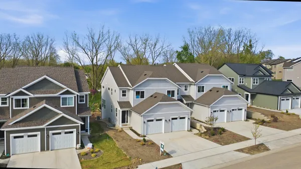 $409,900 | 2245 Watertown Way, Grand Rapids, MI 49505