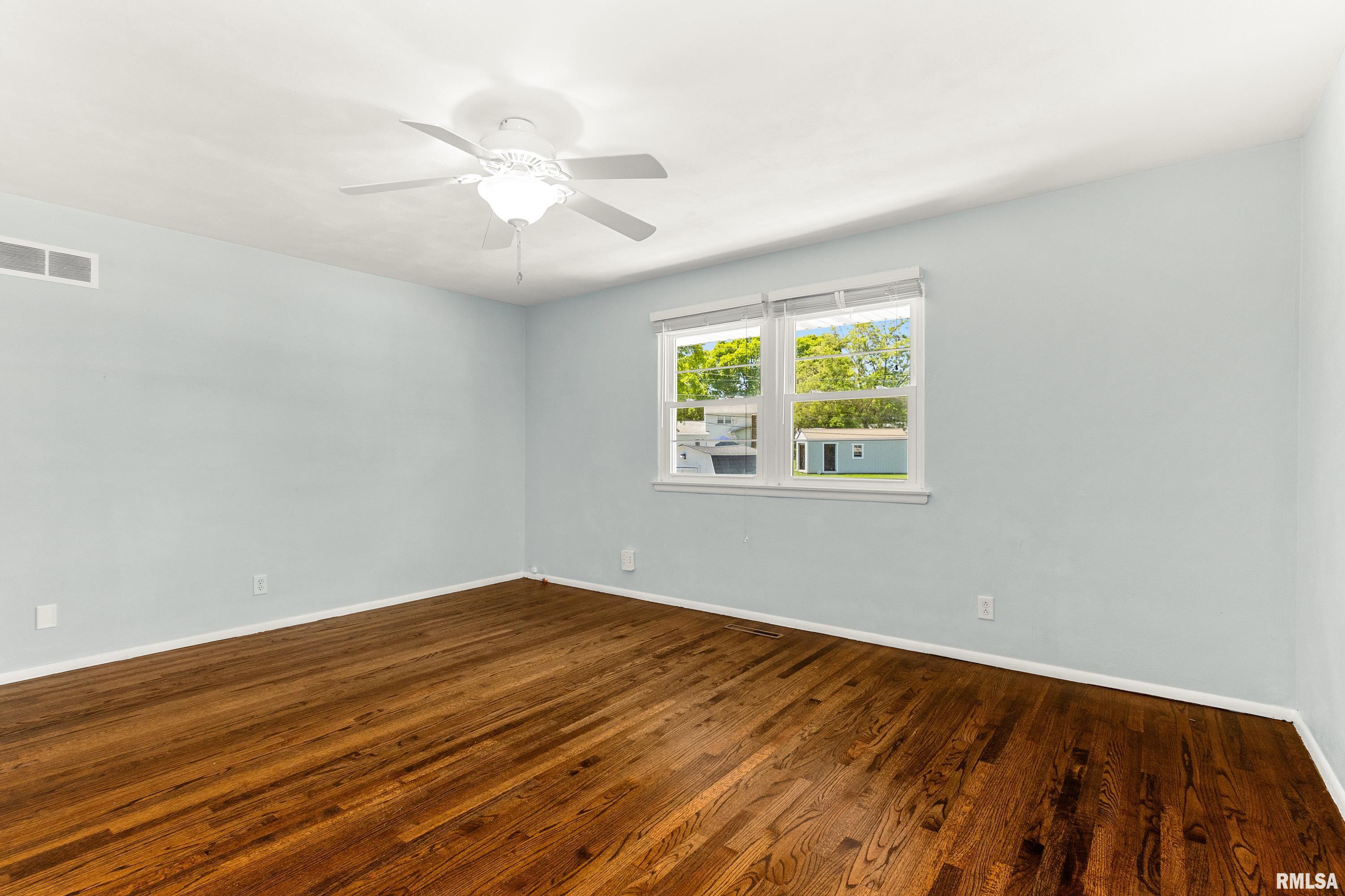 607 Westgate Road Washington, IL 61571 - Photo 15 of 40