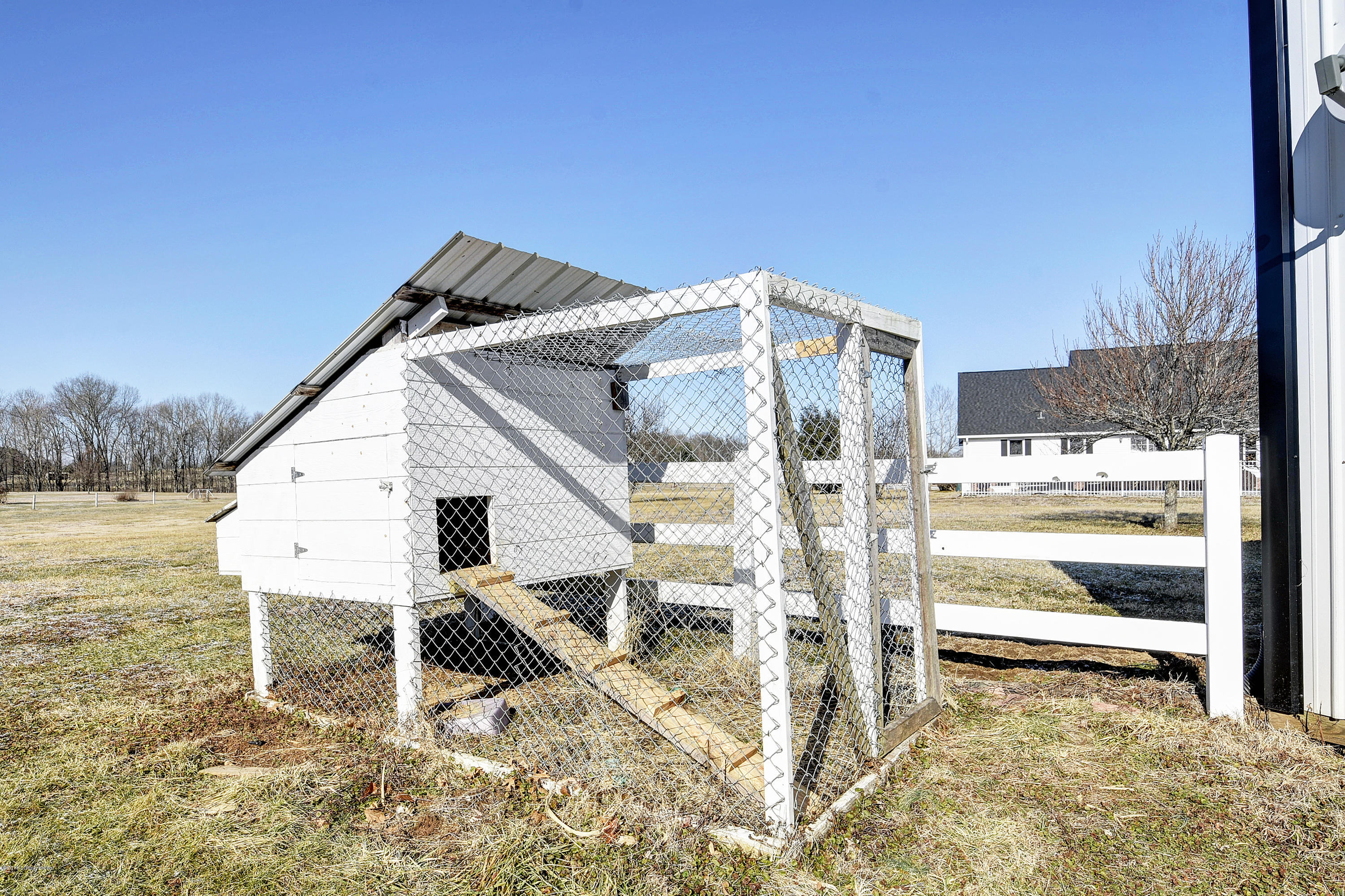 726 Brashears Point Road Taylorsville, KY 40071 - Photo 59 of 88 they may have gone south for the winter or maybe it's a Rabbit coop.
