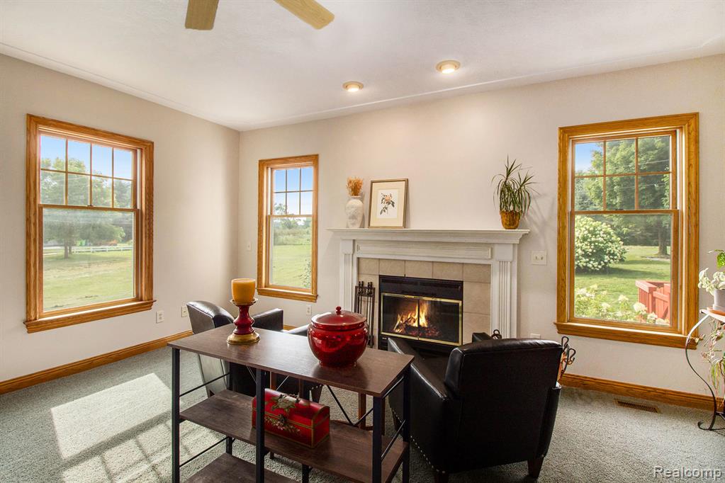 8472 Maltby Road Brighton, MI 48116 - Photo 3 of 36 Gallery Image 3
