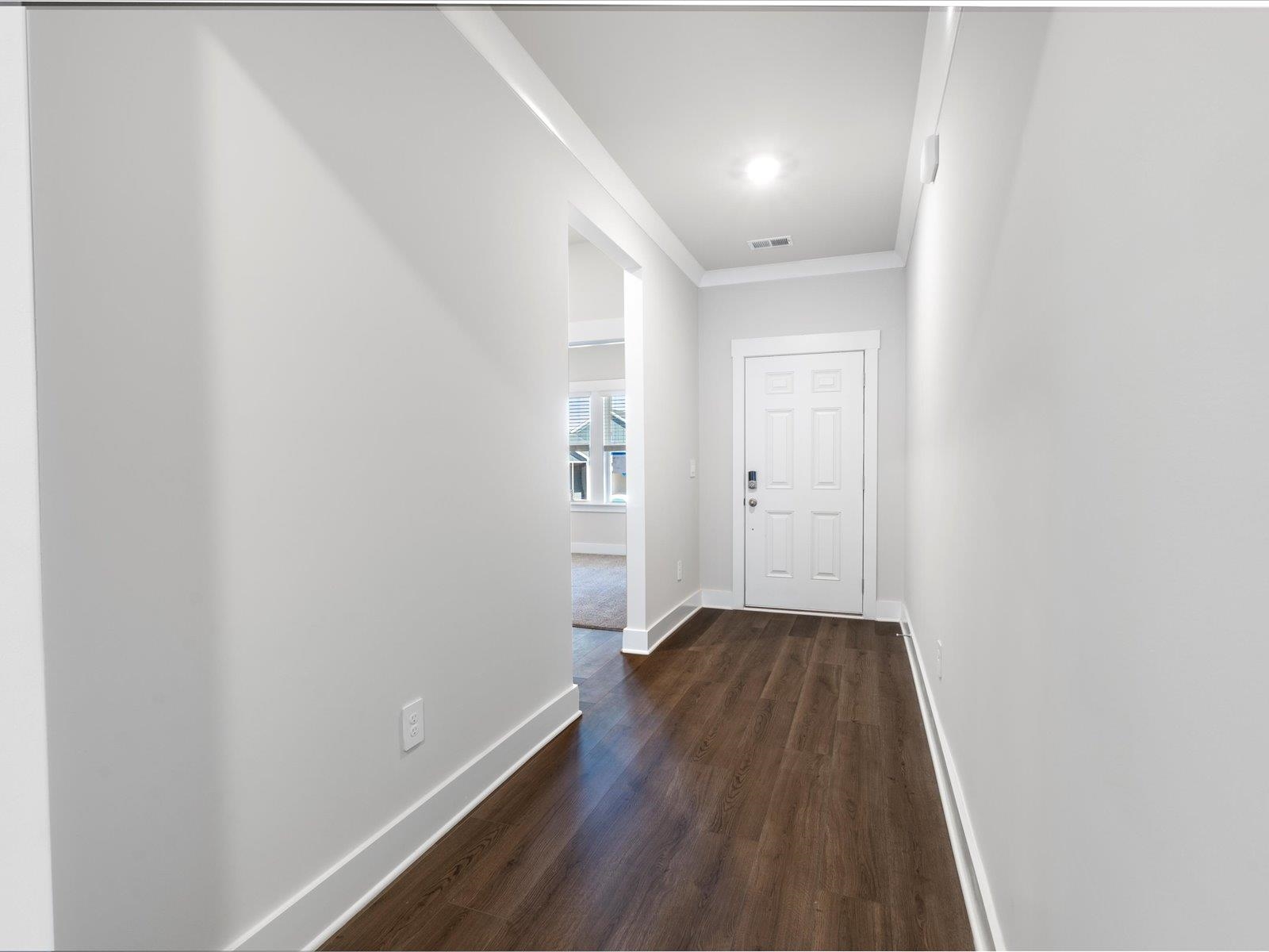 1030 Hillcraft Drive Greer, SC 29651 - Photo 3 of 33