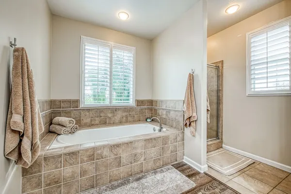 $755,000 | 4626 North Arrow Ridge Way, Clovis, CA 93619