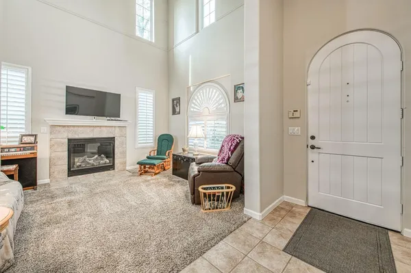 $755,000 | 4626 North Arrow Ridge Way, Clovis, CA 93619