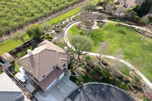 $755,000 | 4626 North Arrow Ridge Way, Clovis, CA 93619