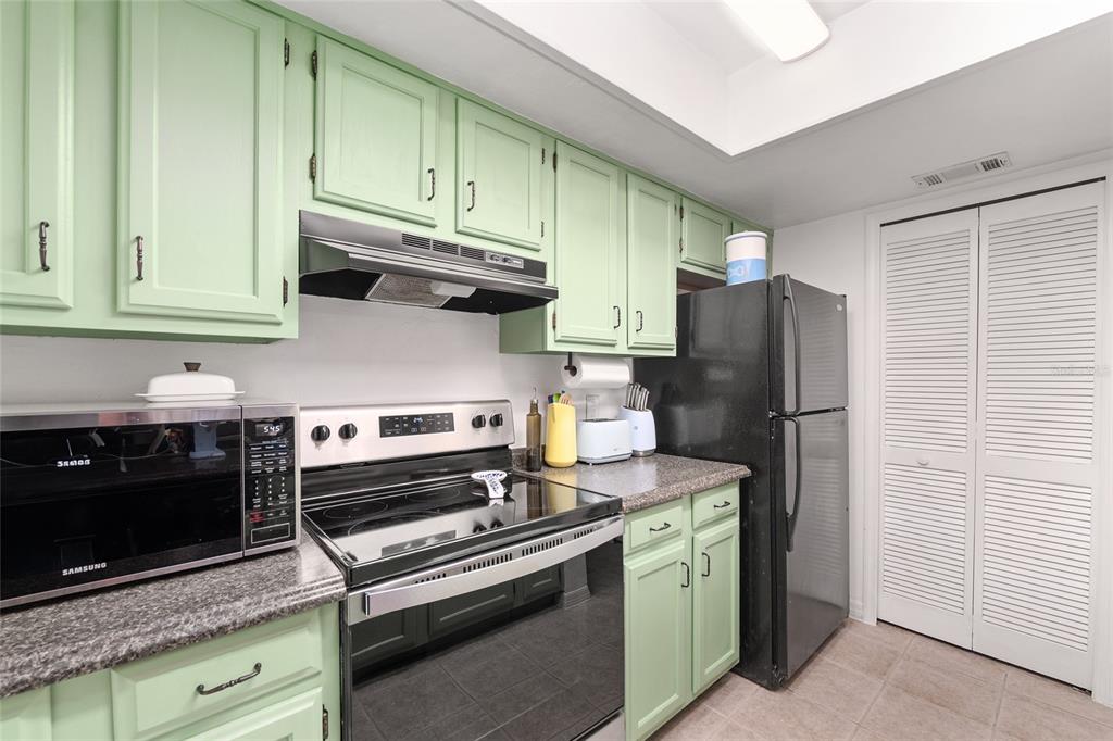 900 Southwest 62nd Boulevard, Unit D24 Gainesville, FL 32607 - Photo 18 of 53