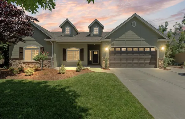 $515,000 | 3340 West Sady Court, Visalia, CA 93291