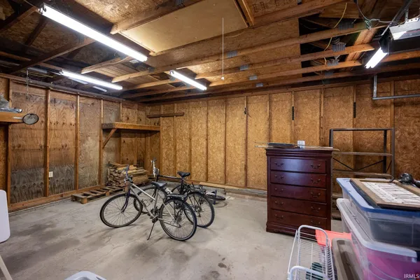 $229,900 | 3576 County Road 505 North, Marion, IN 46952