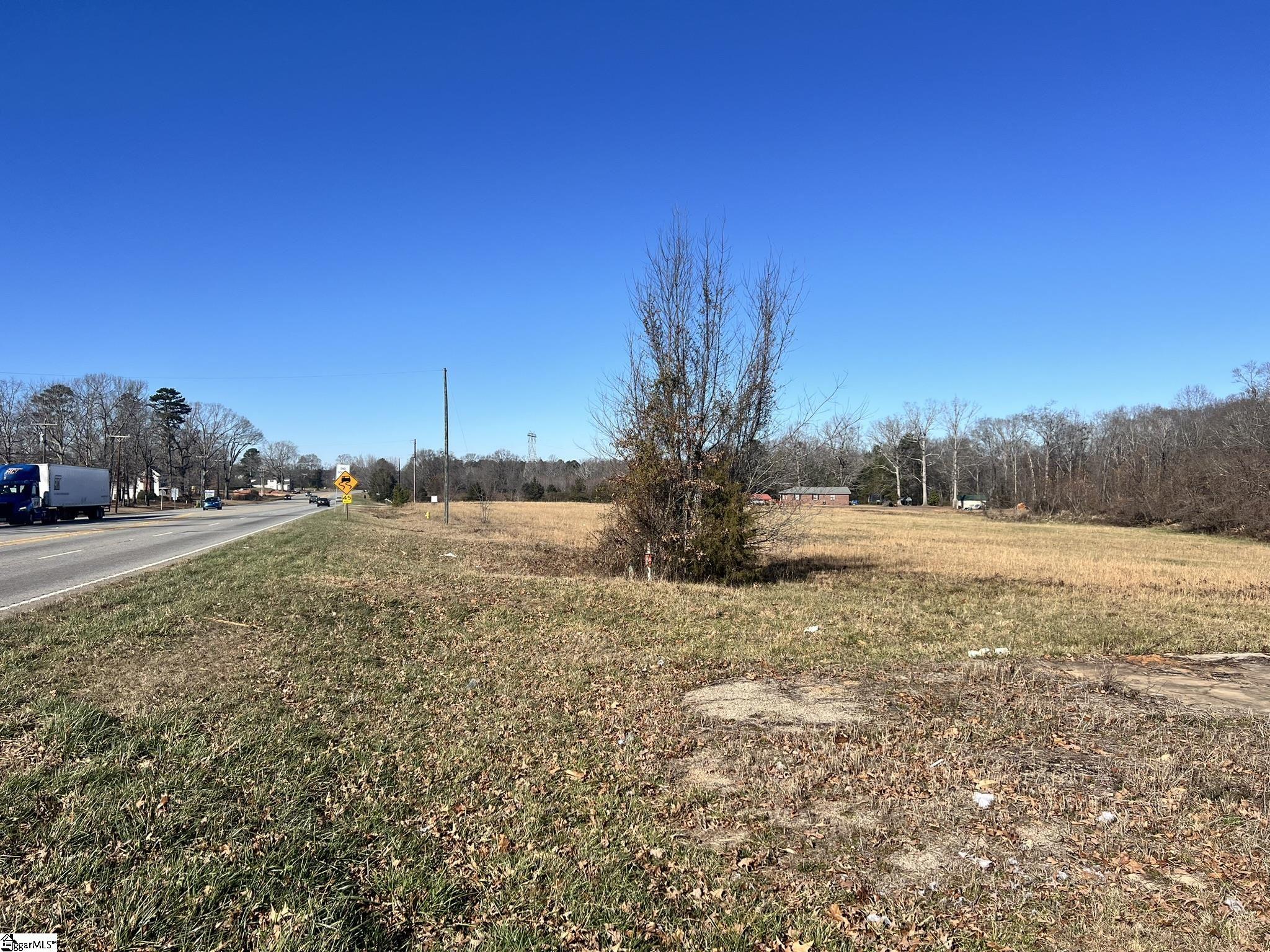 9005 Augusta Road Pelzer, SC 29669 - Photo 2 of 14