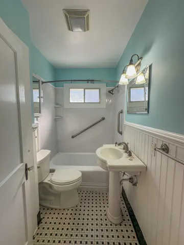 $3,030 | 422 Riverland Drive, Charleston, SC 29412