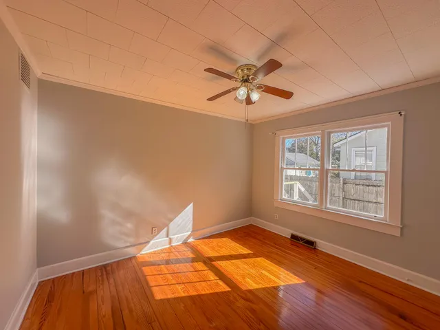 $3,030 | 422 Riverland Drive, Charleston, SC 29412