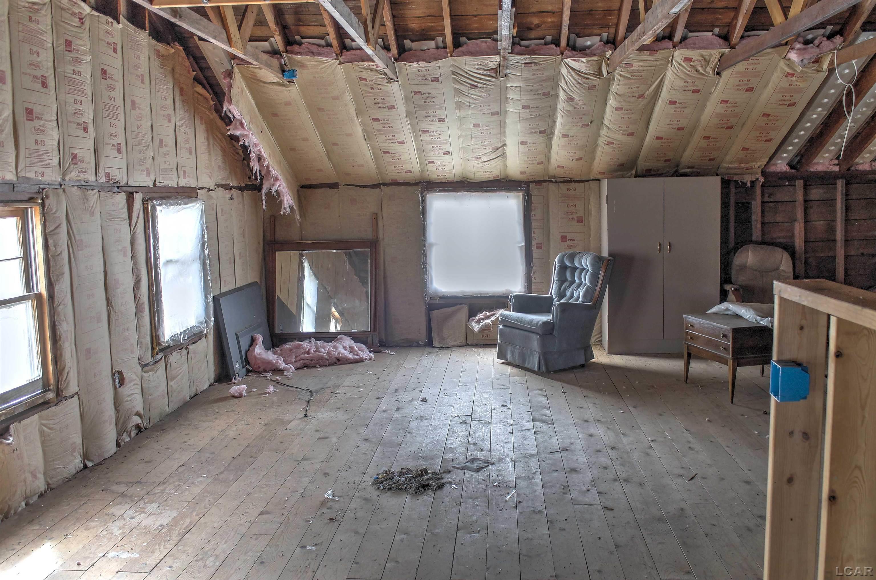 17060 Quaker Road Hudson, MI 49247 - Photo 17 of 23 50105773-16.JPG