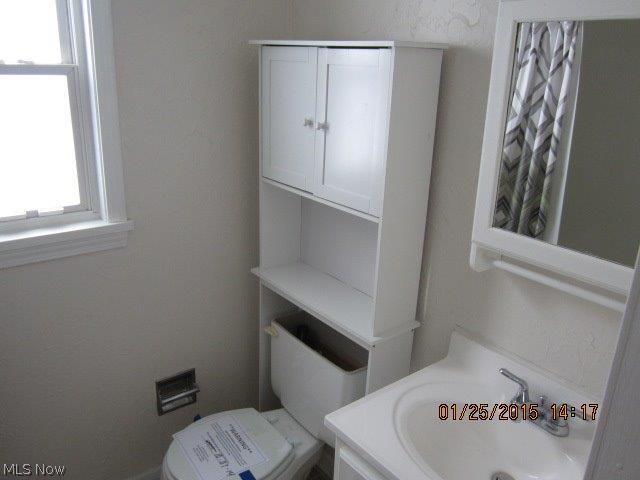 1431 Gordon Road Lyndhurst, OH 44124 - Photo 7 of 10
