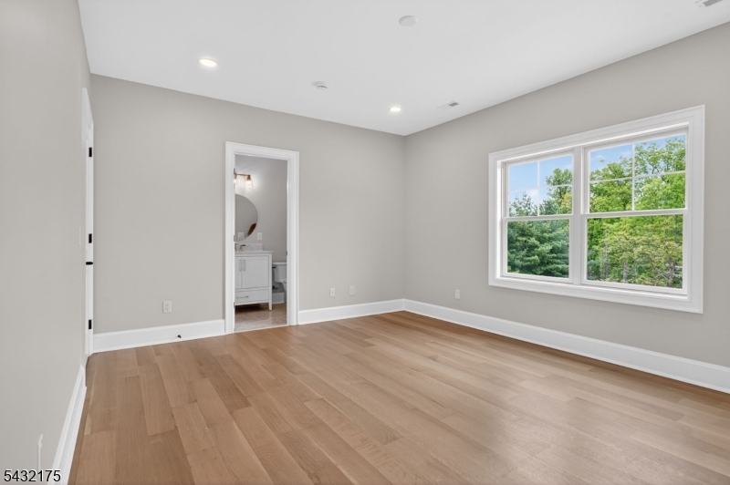 2 Ravinn Lane Warren, NJ 07059 - Photo 15 of 32