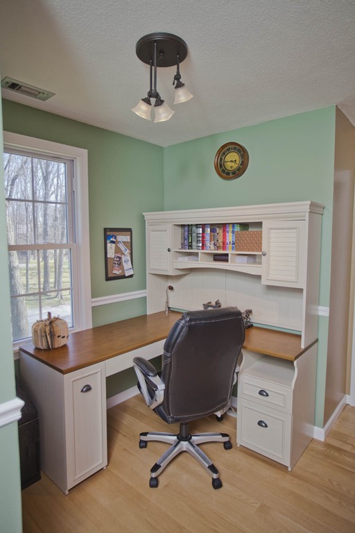 71 Brewster Road West Springfield, MA 01089 - Photo 17 of 30 Gallery Image 17