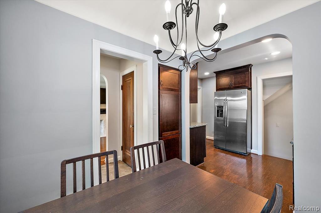 1450 Hampton Road Grosse Pointe Woods, MI 48236 - Photo 15 of 53