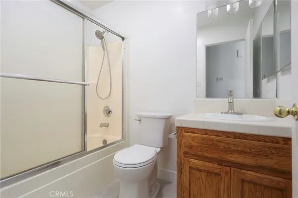 $2,300 | 12227 Grand Teton Drive, Bakersfield, CA 93312