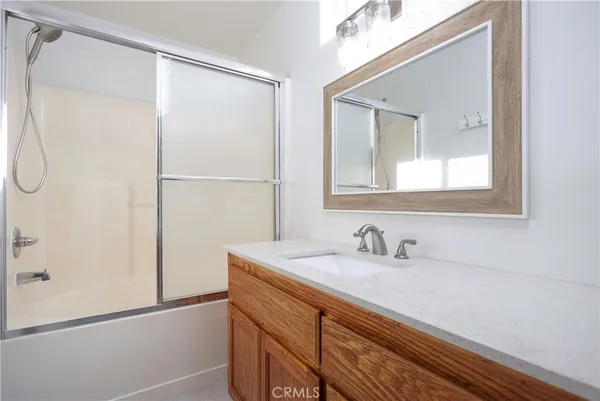 $2,300 | 12227 Grand Teton Drive, Bakersfield, CA 93312