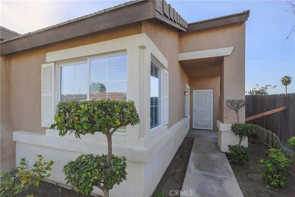 $2,300 | 12227 Grand Teton Drive, Bakersfield, CA 93312