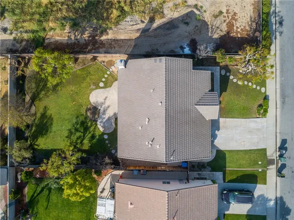 $2,300 | 12227 Grand Teton Drive, Bakersfield, CA 93312