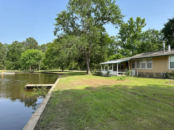 $282,600 | 320 Deer Run Road, Trinity, TX 75862